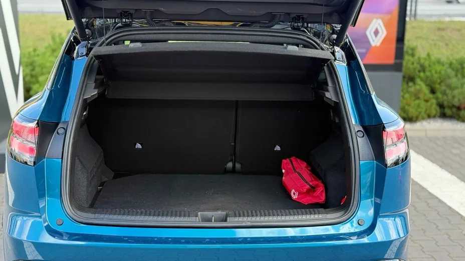RENAULT Austral Austral 1.3 TCe mHEV esprit Alpine aut Nowy