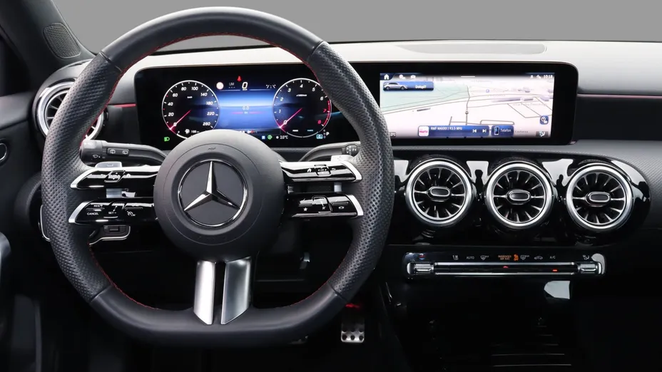 MERCEDES-BENZ A Klasa A 200 AMG Line 7G-DCT