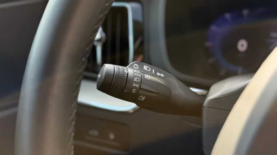 VOLVO XC60 XC60 T6 Plug-In Hybrid AWD Core aut