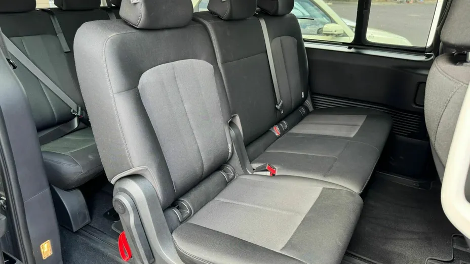 HYUNDAI Staria Staria 1.6 T-GDI HEV Smart Business aut Nowy