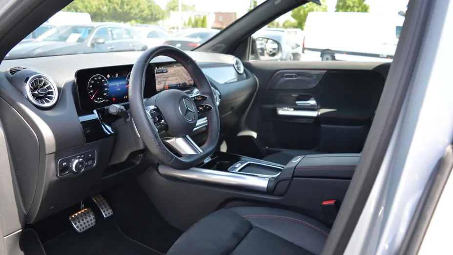 MERCEDES-BENZ GLA GLA 200 mHEV AMG Line 7G-DCT