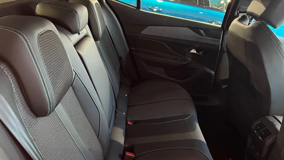 PEUGEOT 408 408 1.2 PureTech mHEV Allure S&S e-DSC6 Nowy