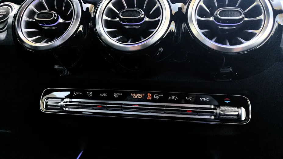 MERCEDES-BENZ GLB GLB 200 mHEV Progressive 7G-DCT