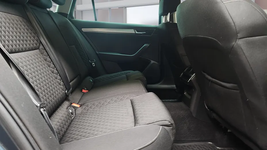 SKODA Superb Superb 2.0 TDI SCR Ambition DSG