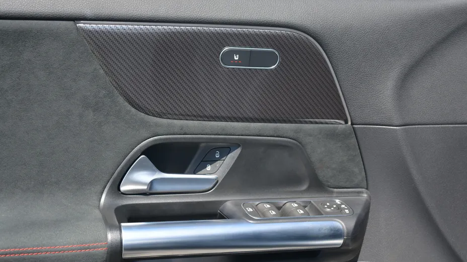 MERCEDES-BENZ GLA GLA 200 mHEV AMG Line 7G-DCT