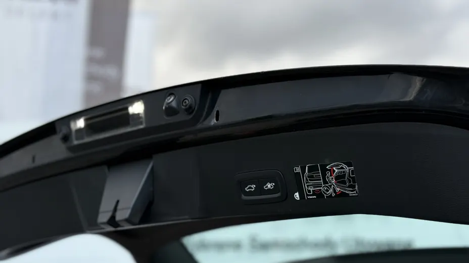 VOLVO XC40 XC40 T3 Momentum Pro aut