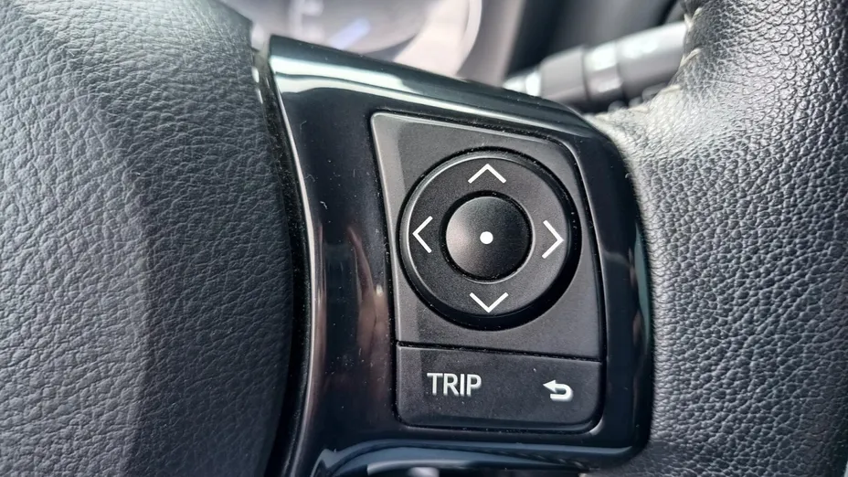 TOYOTA Yaris Yaris Hybrid 100 Premium