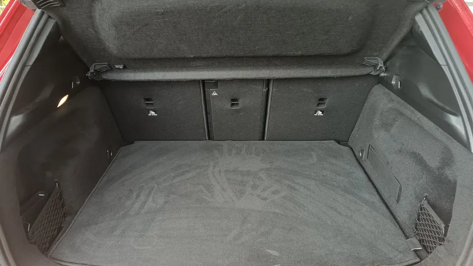 MERCEDES-BENZ GLA GLA 200 AMG Line