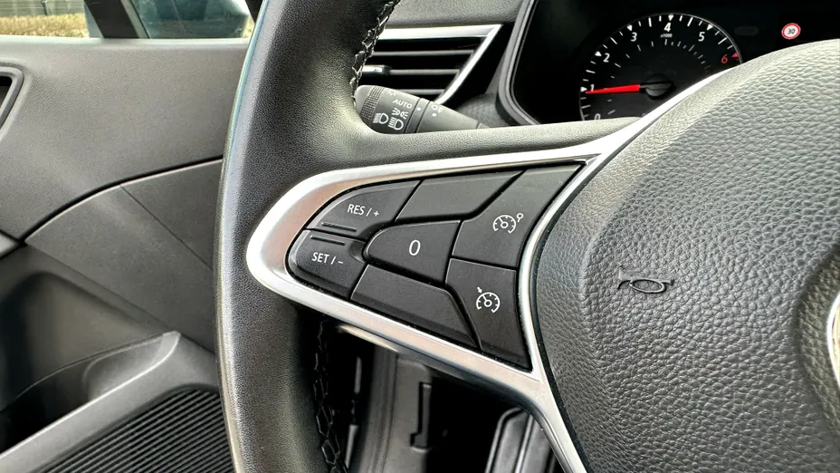 RENAULT Clio Clio 1.0 TCe Zen LPG
