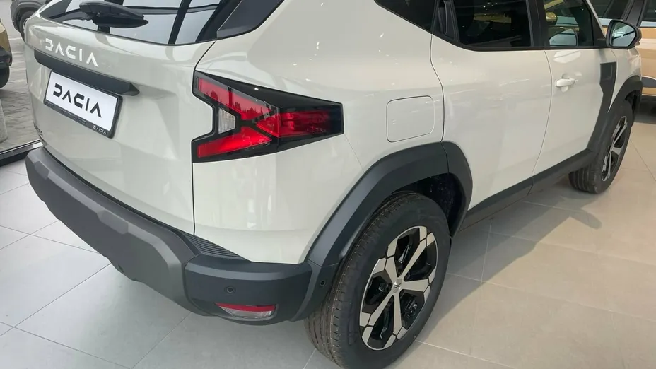 DACIA Duster Duster 1.6 Full Hybrid 140 Journey+ MMT Nowy