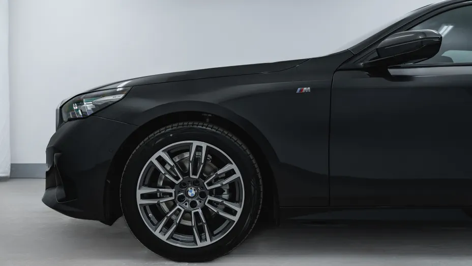 BMW Seria 5 520d mHEV M Sport aut Nowy