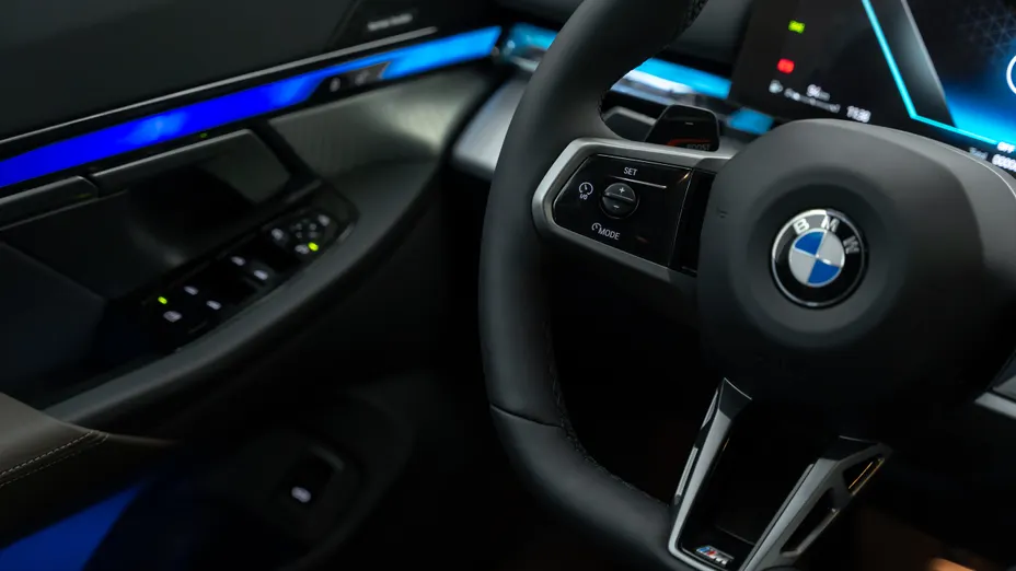 BMW Seria 5 520d mHEV M Sport aut Nowy