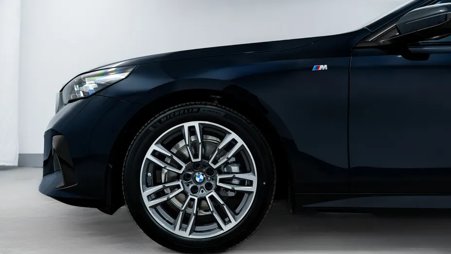 BMW Seria 5 520d mHEV M Sport aut Nowy