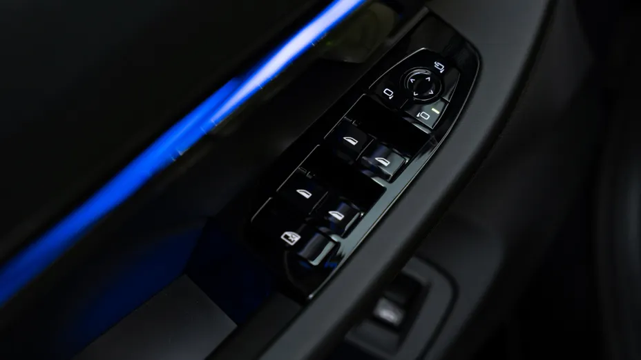 BMW Seria 5 520d xDrive mHEV M Sport aut Nowy