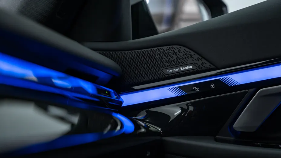 BMW Seria 5 520d xDrive mHEV M Sport aut Nowy