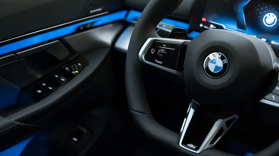 BMW Seria 5 520d xDrive mHEV M Sport aut Nowy