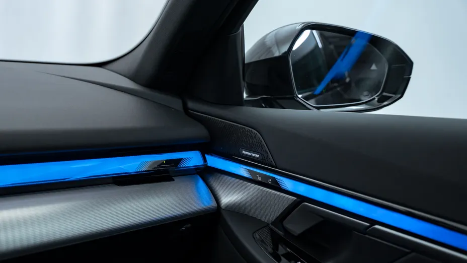 BMW Seria 5 520d xDrive mHEV M Sport aut Nowy