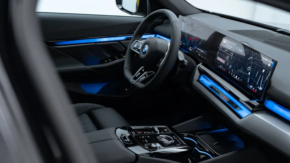 BMW Seria 5 520d xDrive mHEV M Sport aut Nowy