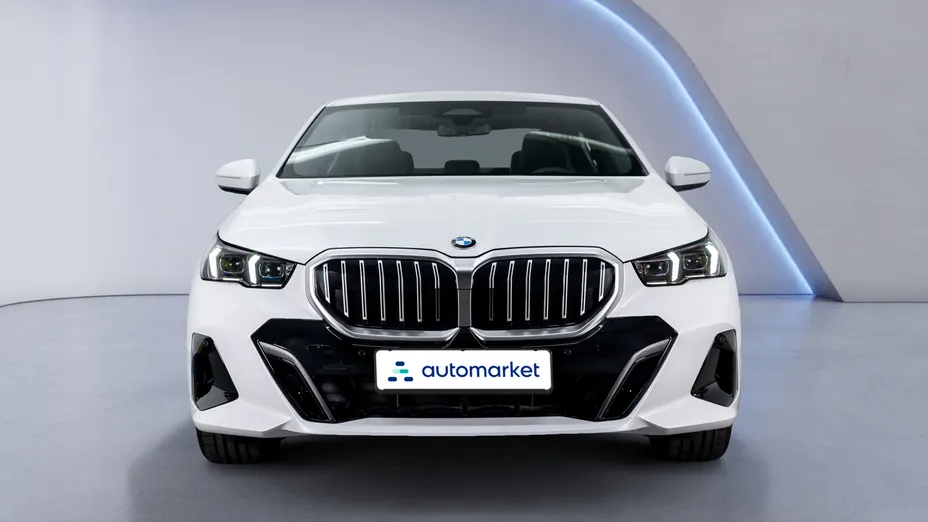BMW Seria 5 520i mHEV M Sport aut Nowy