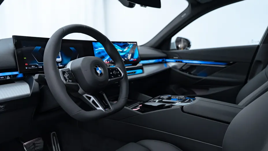 BMW Seria 5 520i mHEV M Sport aut Nowy