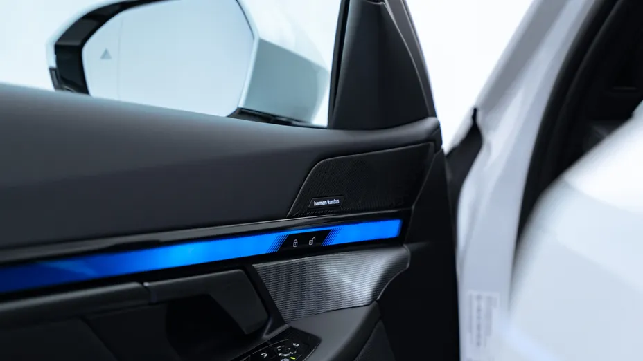 BMW Seria 5 520i mHEV M Sport aut Nowy