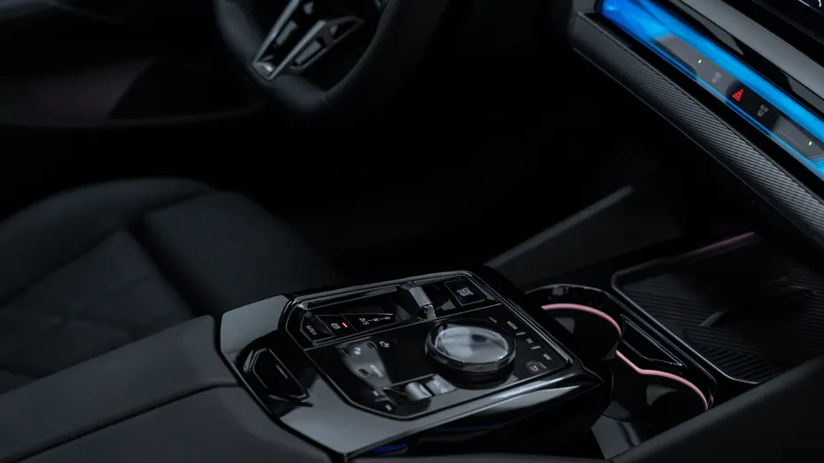 BMW Seria 5 520i mHEV M Sport aut Nowy