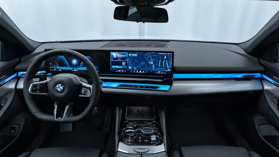 BMW Seria 5 520i mHEV M Sport aut Nowy