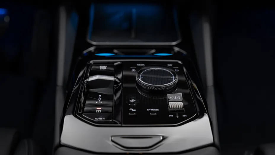 BMW Seria 5 520i mHEV M Sport aut Nowy