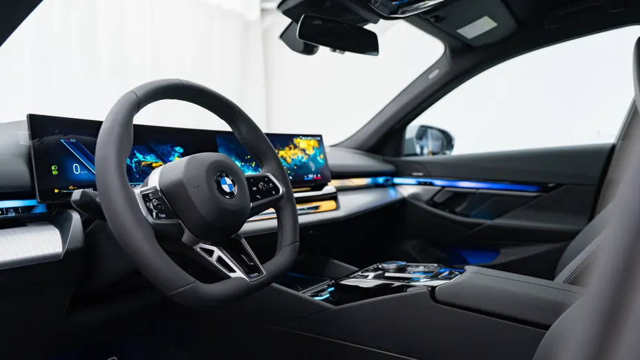 BMW Seria 5 520i mHEV M Sport aut Nowy