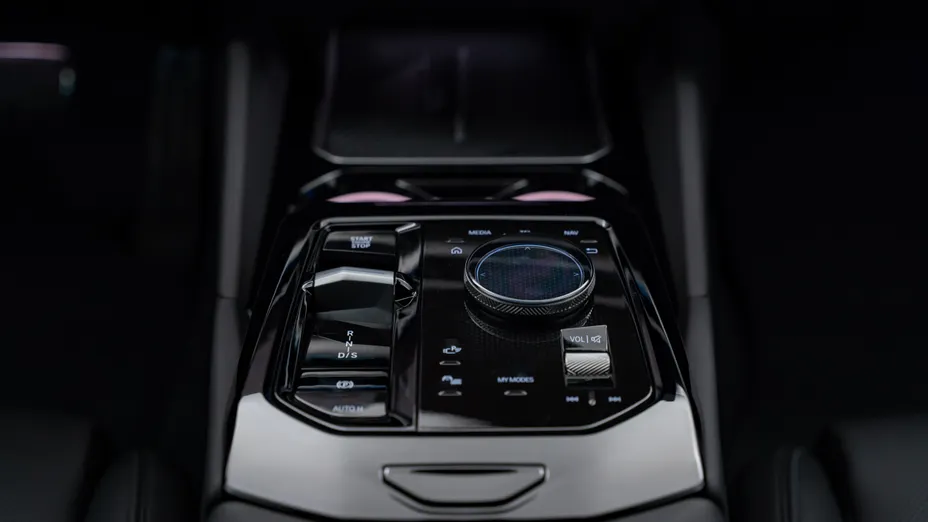 BMW Seria 5 520i mHEV M Sport aut Nowy