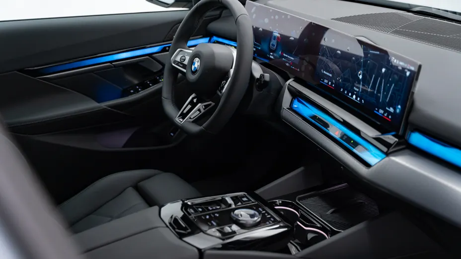 BMW Seria 5 520i mHEV M Sport aut Nowy