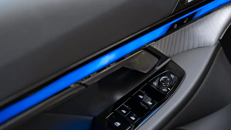 BMW Seria 5 520i mHEV M Sport aut Nowy