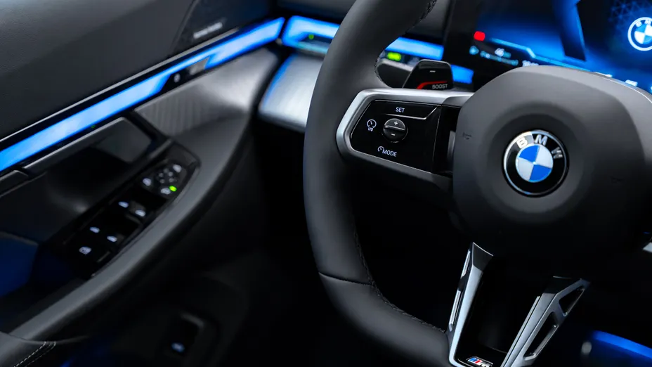 BMW Seria 5 520i mHEV M Sport aut Nowy