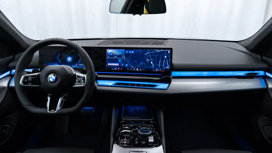 BMW Seria 5 520i mHEV M Sport aut Nowy