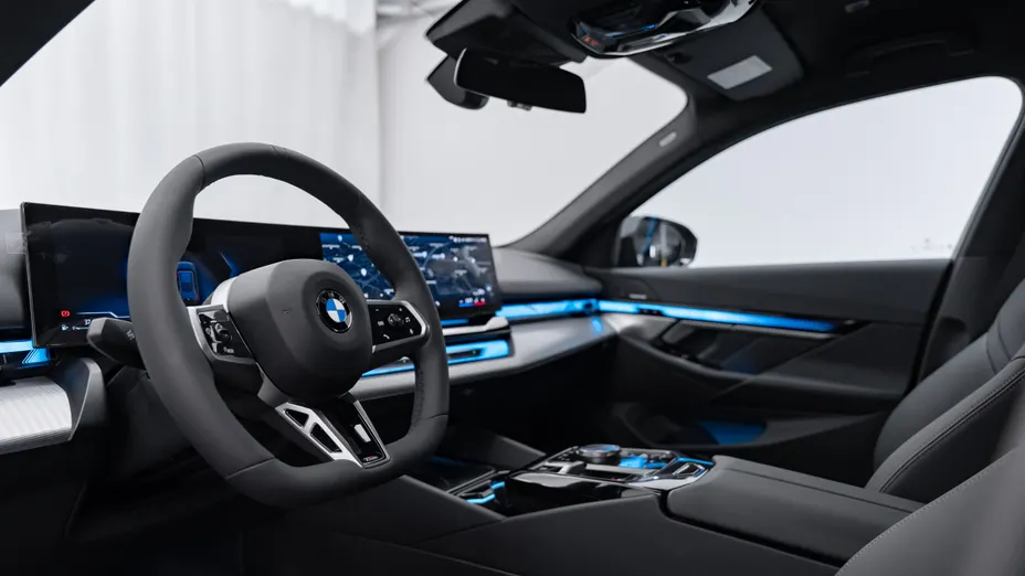 BMW Seria 5 520i mHEV M Sport aut Nowy