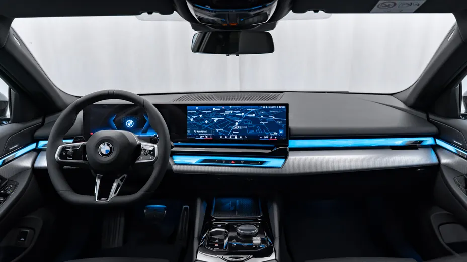 BMW Seria 5 520i mHEV M Sport aut Nowy