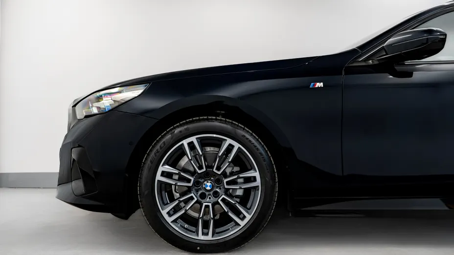 BMW Seria 5 520i mHEV M Sport aut Nowy