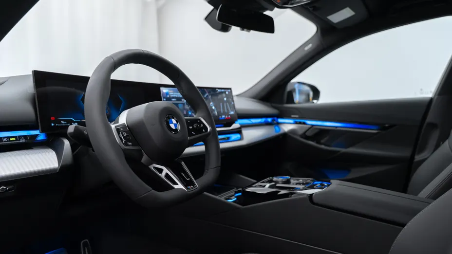 BMW Seria 5 520i mHEV M Sport aut Nowy