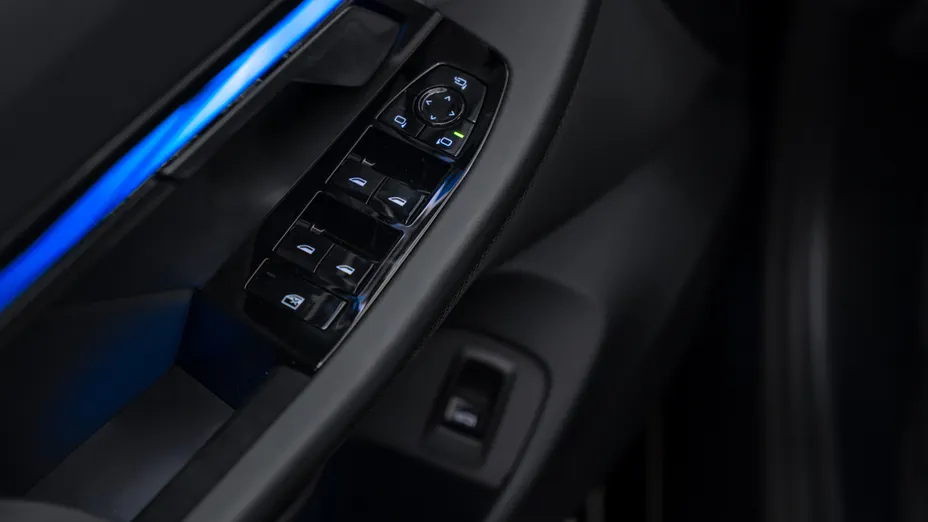 BMW Seria 5 520i mHEV M Sport aut Nowy