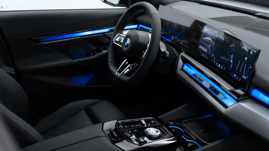 BMW Seria 5 520i mHEV M Sport aut Nowy