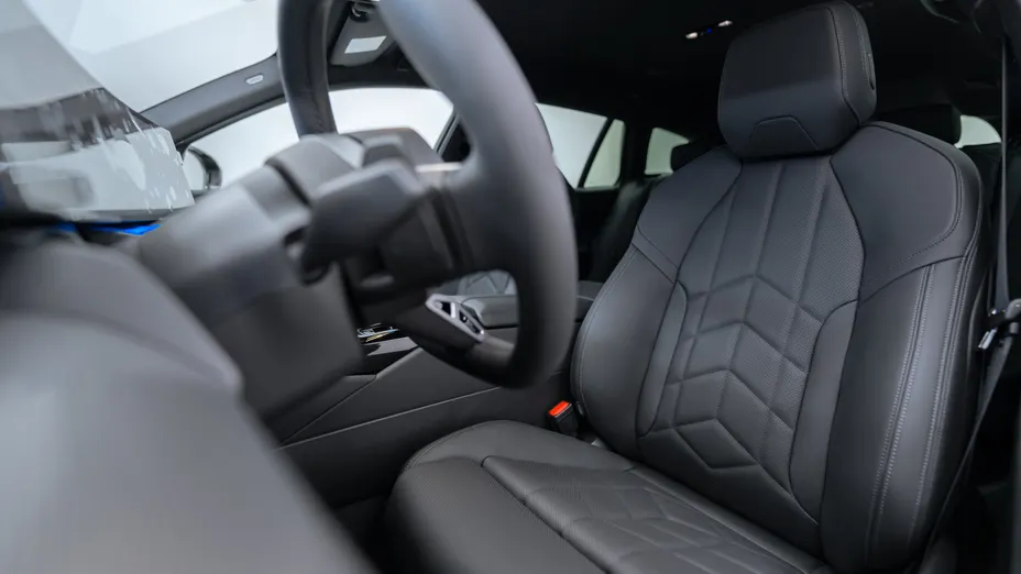 BMW Seria 5 520i mHEV M Sport aut Nowy