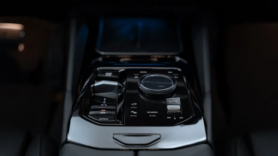 BMW Seria 5 520i mHEV M Sport aut Nowy