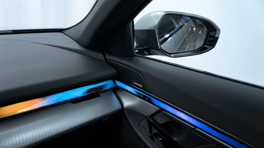 BMW Seria 5 520i mHEV M Sport aut Nowy