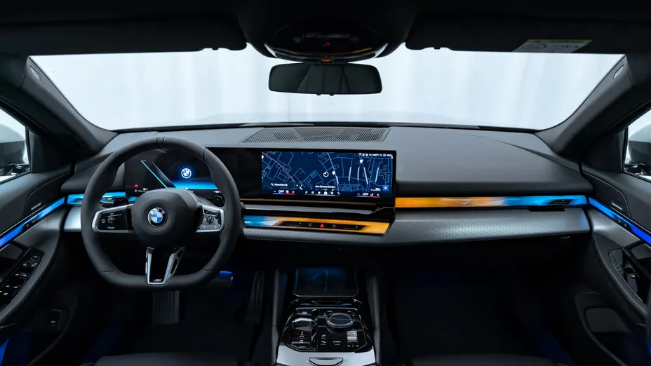 BMW Seria 5 520i mHEV M Sport aut Nowy