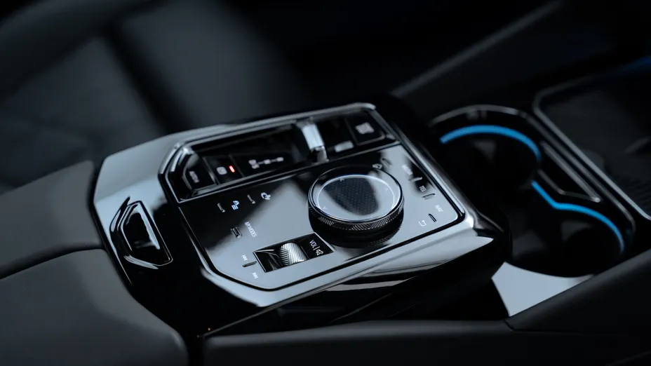 BMW Seria 5 520i mHEV M Sport aut Nowy