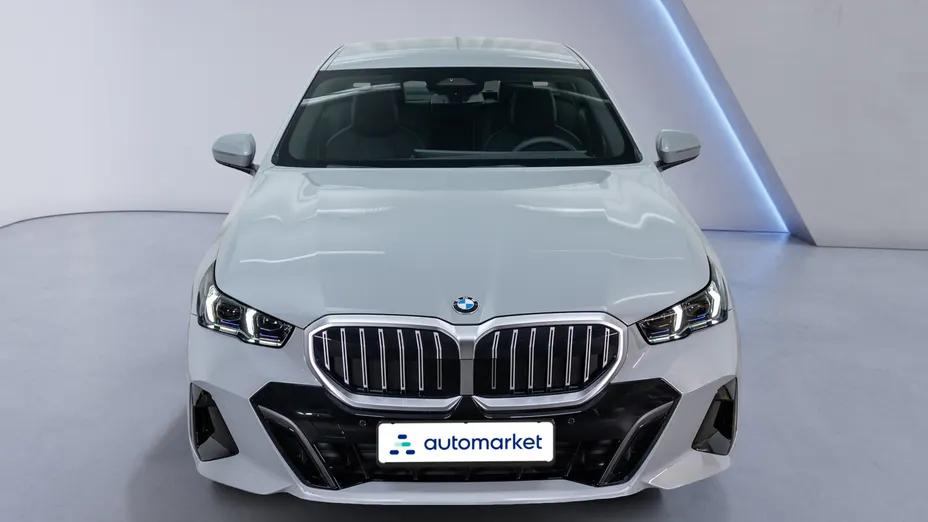 BMW Seria 5 520i mHEV M Sport aut Nowy