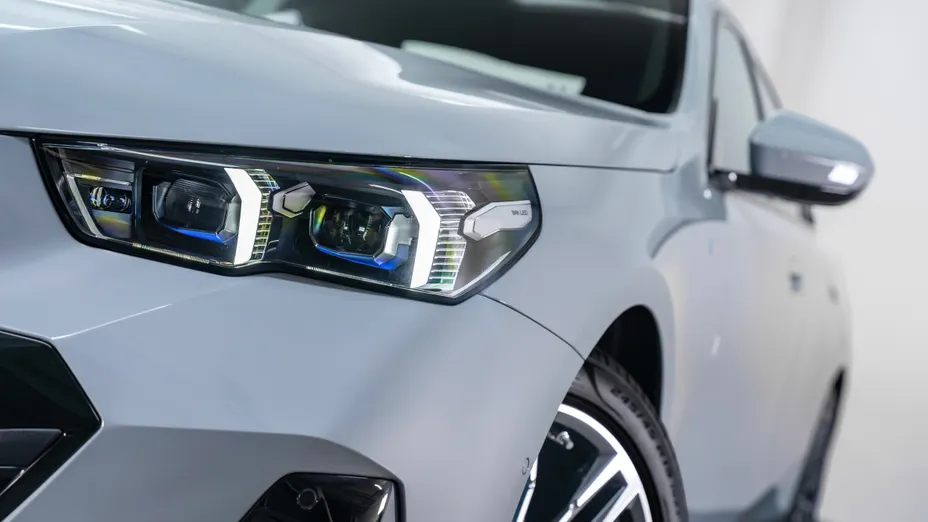 BMW Seria 5 520i mHEV M Sport aut Nowy