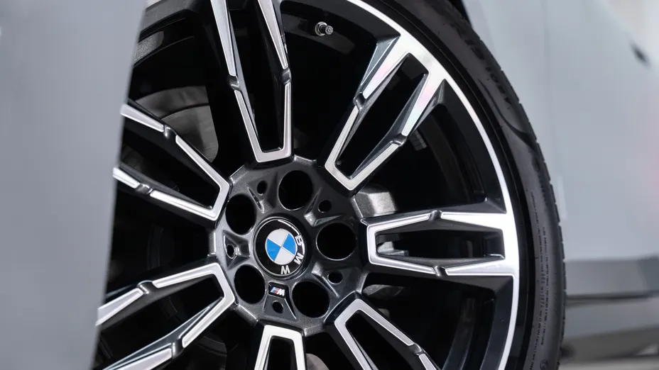 BMW Seria 5 520i mHEV M Sport aut Nowy