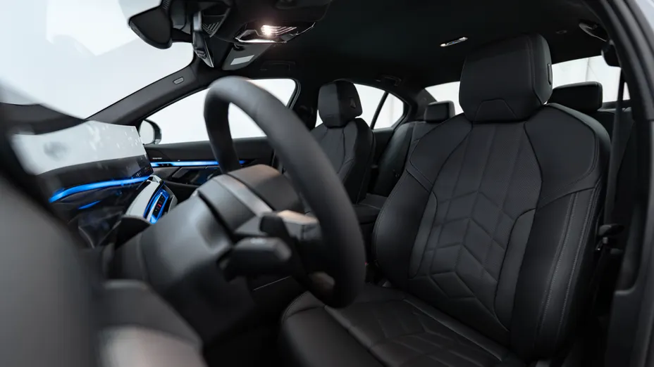 BMW Seria 5 520i mHEV M Sport aut Nowy