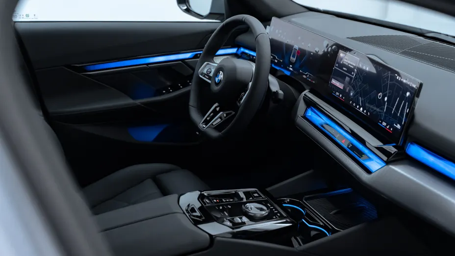 BMW Seria 5 520i mHEV M Sport aut Nowy